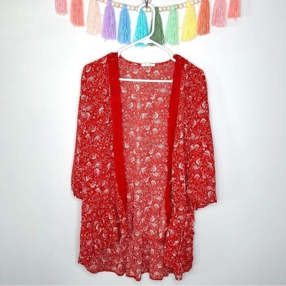 Maurices Red Floral Crochet Trim Open Front Peplum Hem Kimono Size Large - Picture 6 of 16
